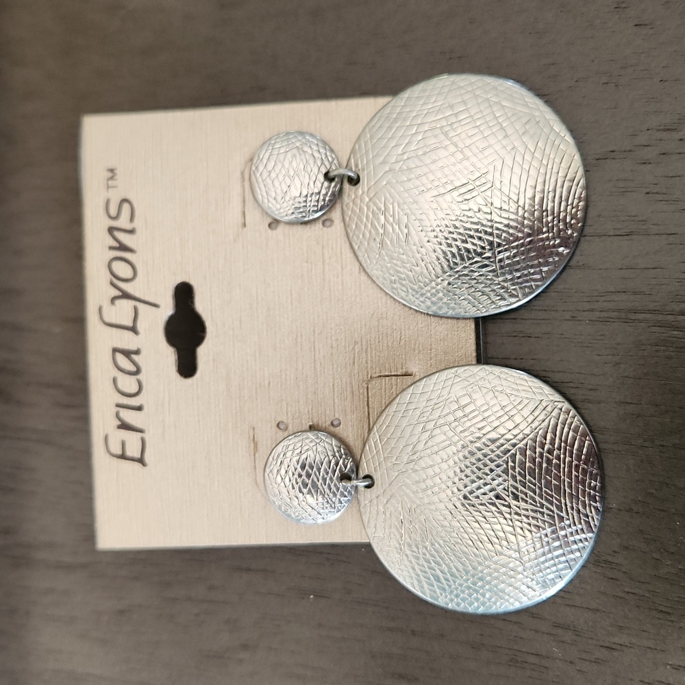 Post dangle earrings